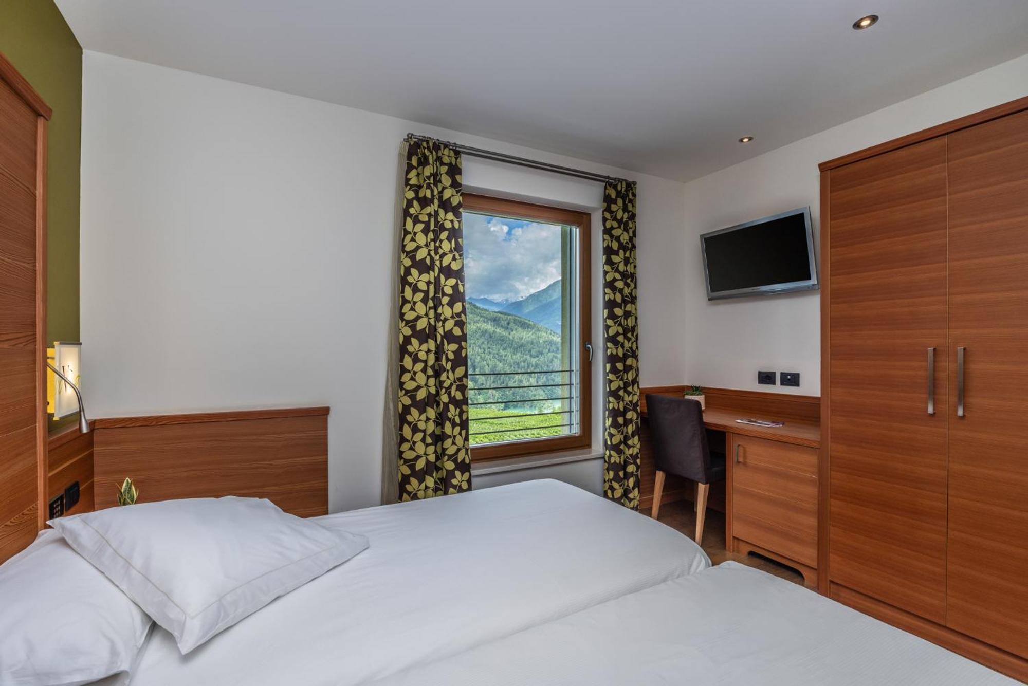 Viridis Hotel Revò Habitación foto