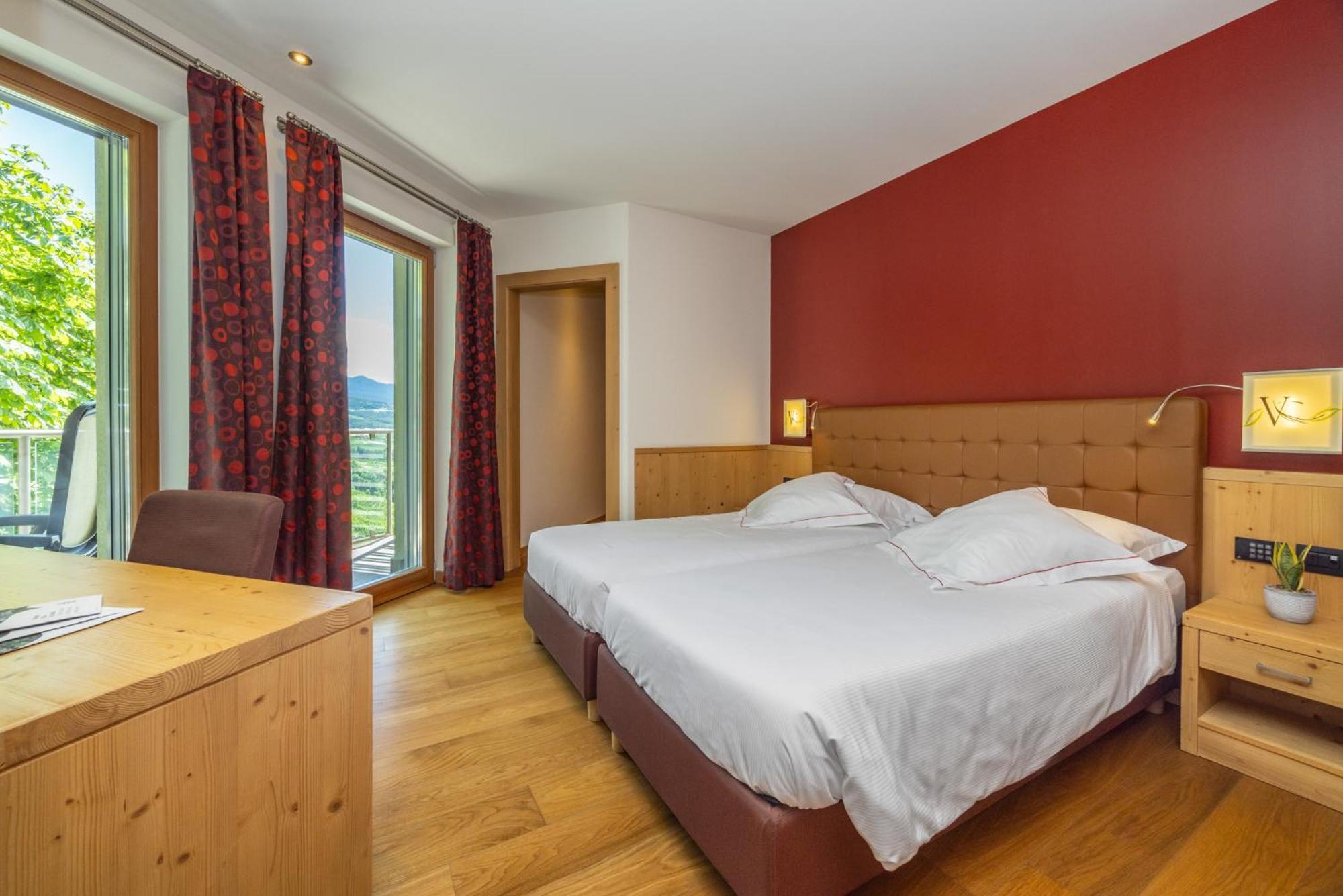 Viridis Hotel Revò Habitación foto